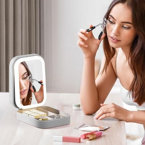 white-jewelry-box-with-led-mirror